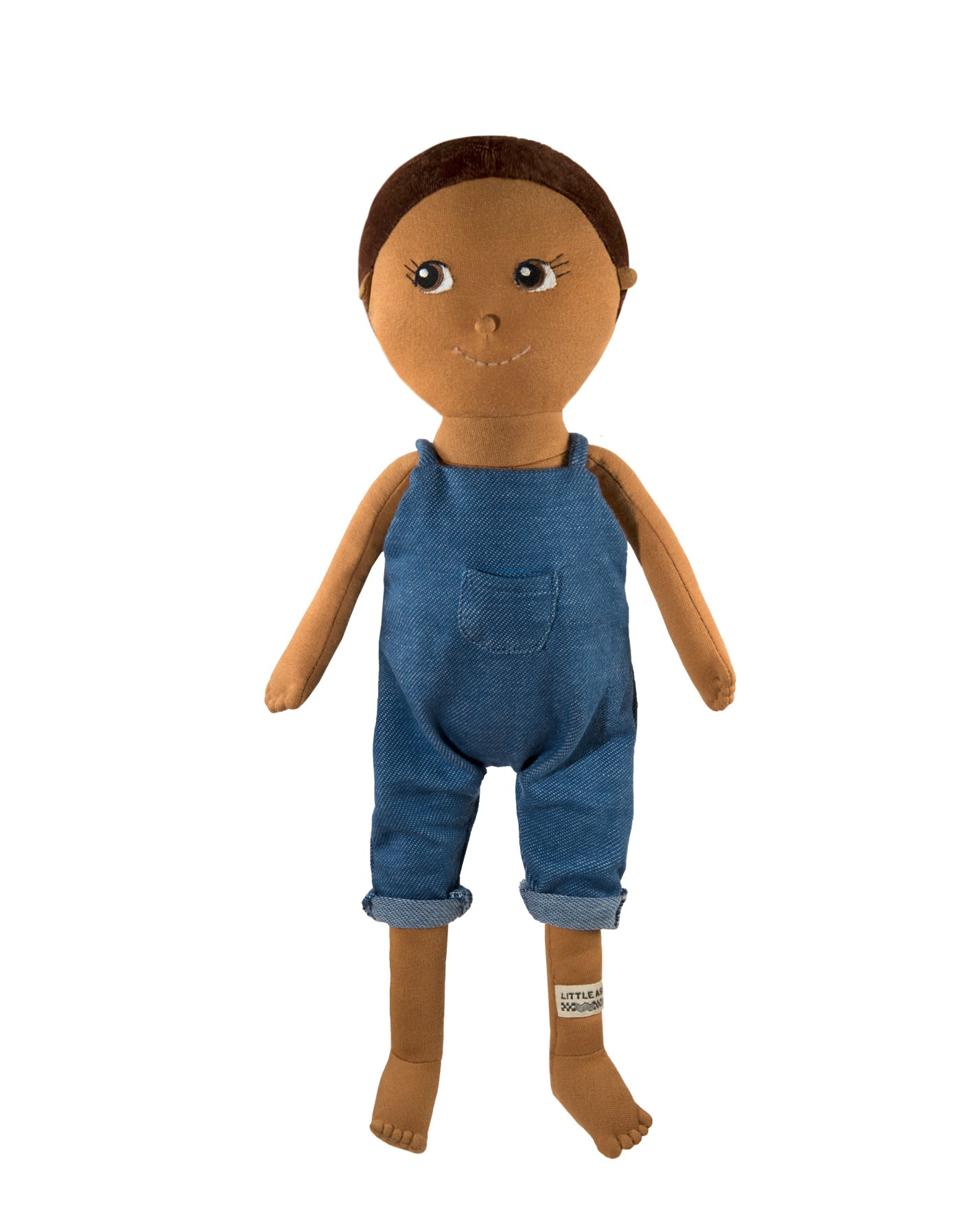 Weiche Kuschelpuppe aus Bio-Baumwolle mit blauer Latzhose.